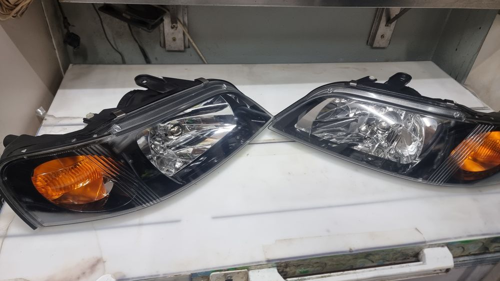 Mitsubishi space star ópticas como novas direita