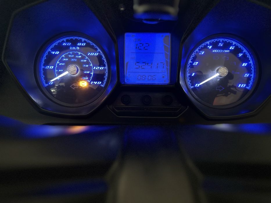 Maxi skuter Kymco New Downtown 125cm3 2018 rok na kat B