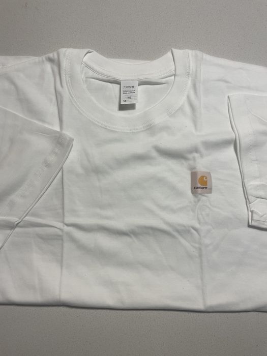 T-shirts, calções e hoodie - Carhartt