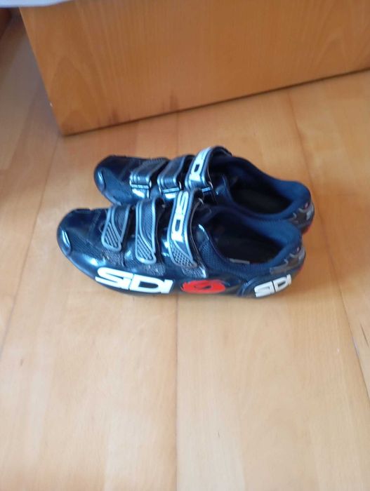 Casaco/ calças/ sapatos ciclismo (Spiuk, SIDI, Northwave, Orbea)