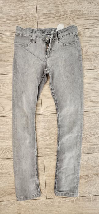 Zestaw jeansów rozm. 128+gratis