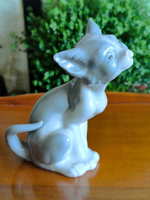 値下げ　LLADRO 1983年　アンティーク lladro - купить предметы колекционирования - Цена на OLX.ua