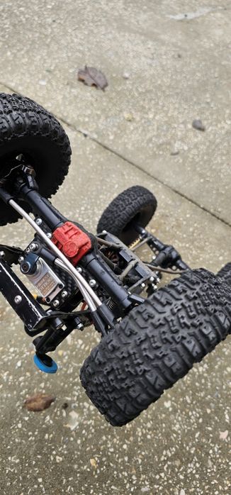 Axial Crawler Pscale