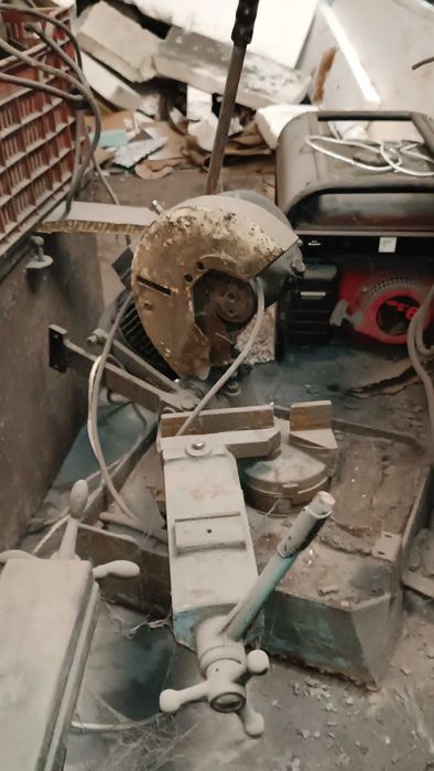 Maquina Corte de Ferro e Mesa