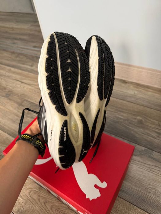 Puma Velocity 4 кросівки спортивні жіночі