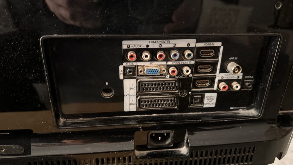Telewizor LCD Samsung 40 cali - sprawny z pilotem