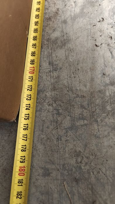 Cabeceira de Cama de Casal em Capitonê Dourada – Estilo Clássico