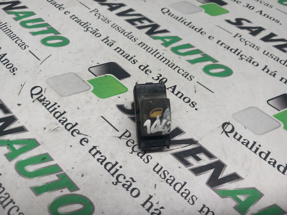 Comando / botão / interruptor vidros frente direito CITROËN C4 II (B7)