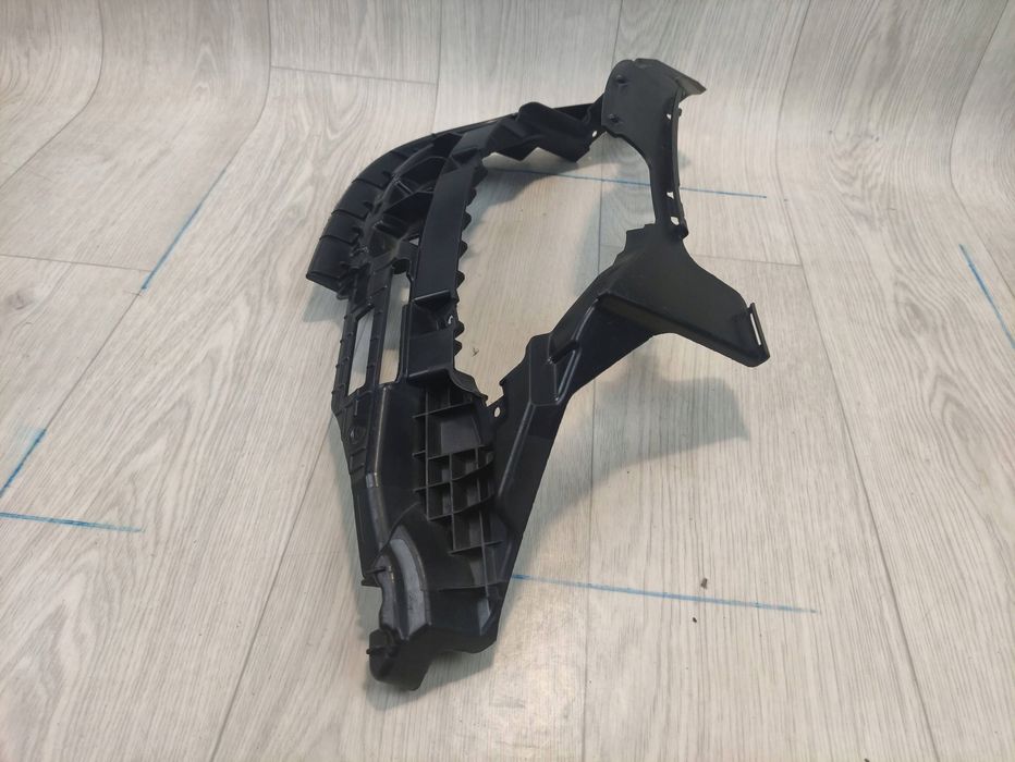 audi a4 b9 mocowanie wydechu prawy tył 8w0807348e