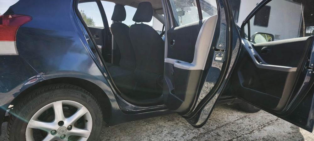 Toyota Yaris 1.4 D — photo 5