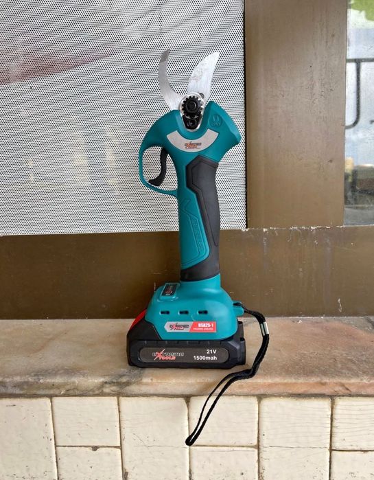 Tesoura de poda com extensão