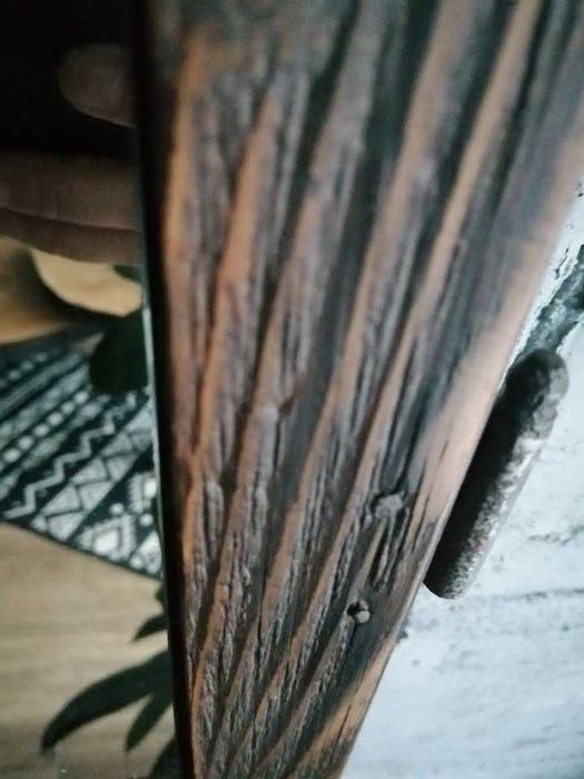 Lustro ze starej okiennicy