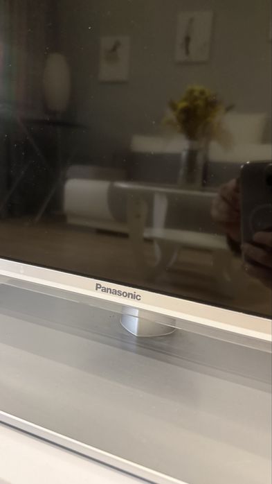 Panasonic Viera TX-LR42ET60 42” Full HD LED