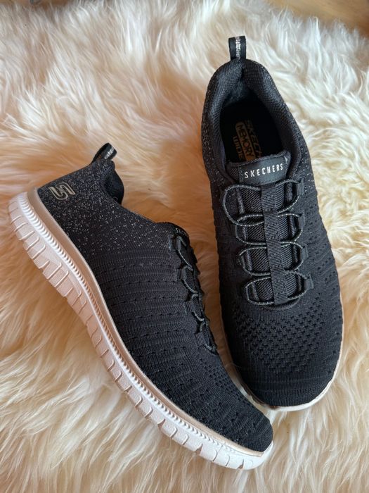 Жіночі кросівки Skechers 38 розмір