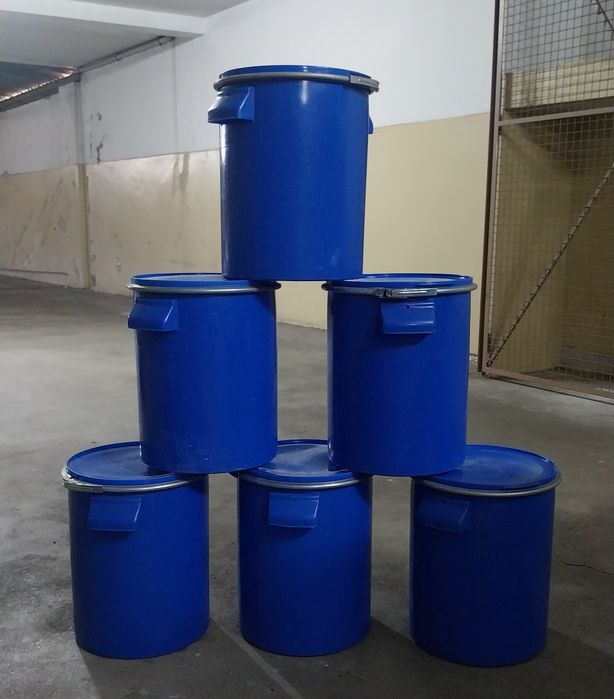 Bidões 25L como novos c/ tampa e aro de metal