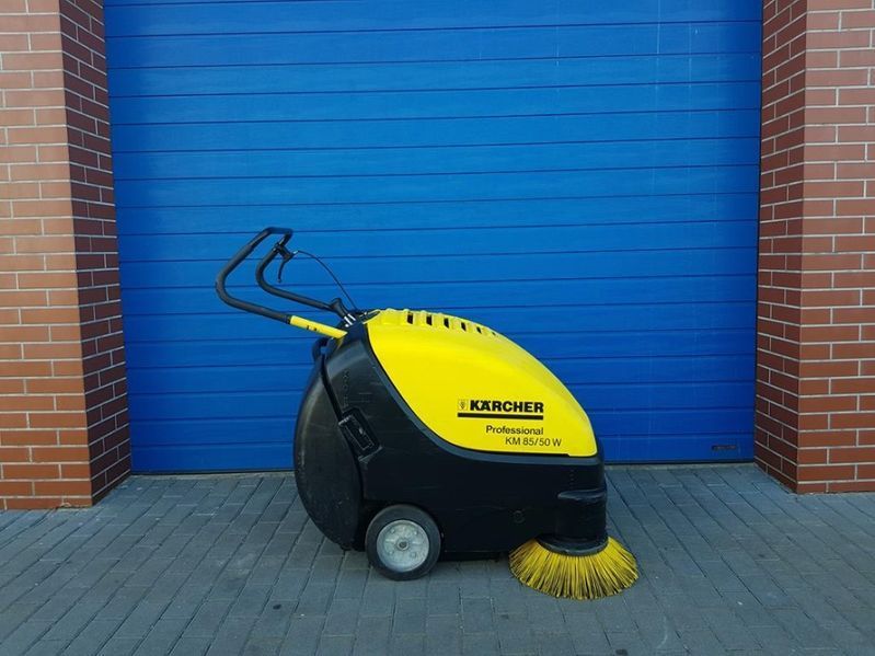 Zamiatarka Karcher KM 85/50 W P 85 godzin GWARANCJA myjki.info.pl