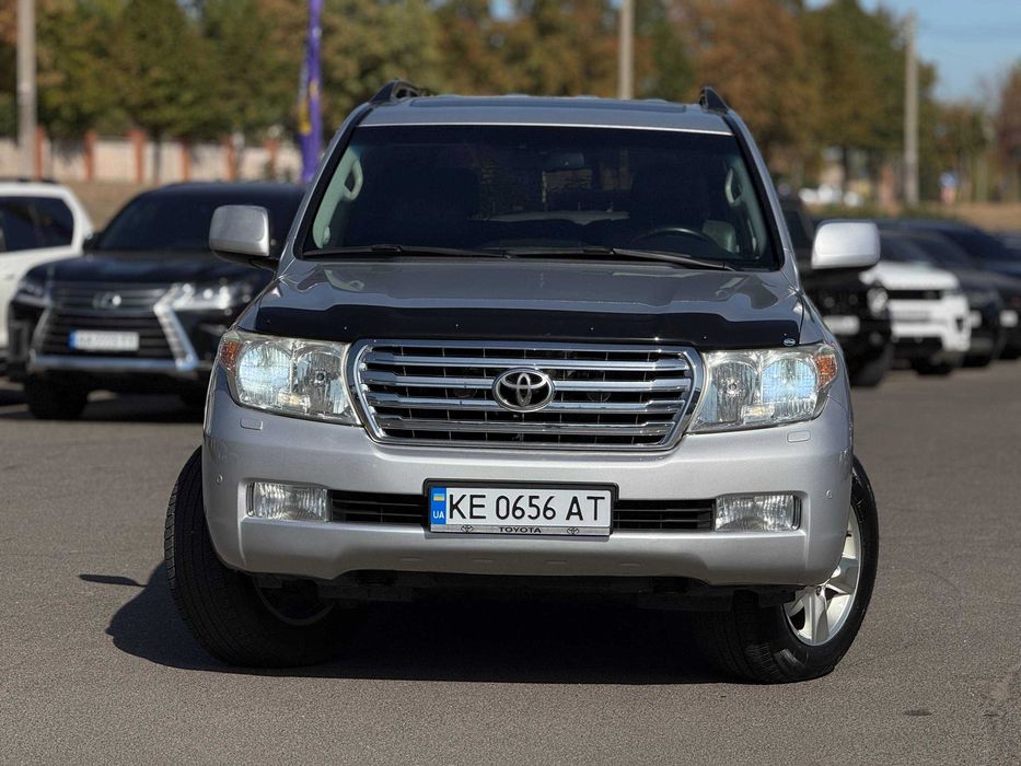 Avtoreal Toyota Land Cruiser 200 Дизель 4.5