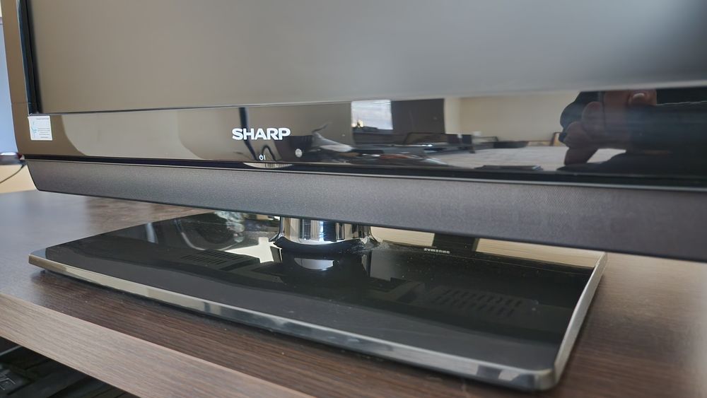Телевизор SHARP 26"