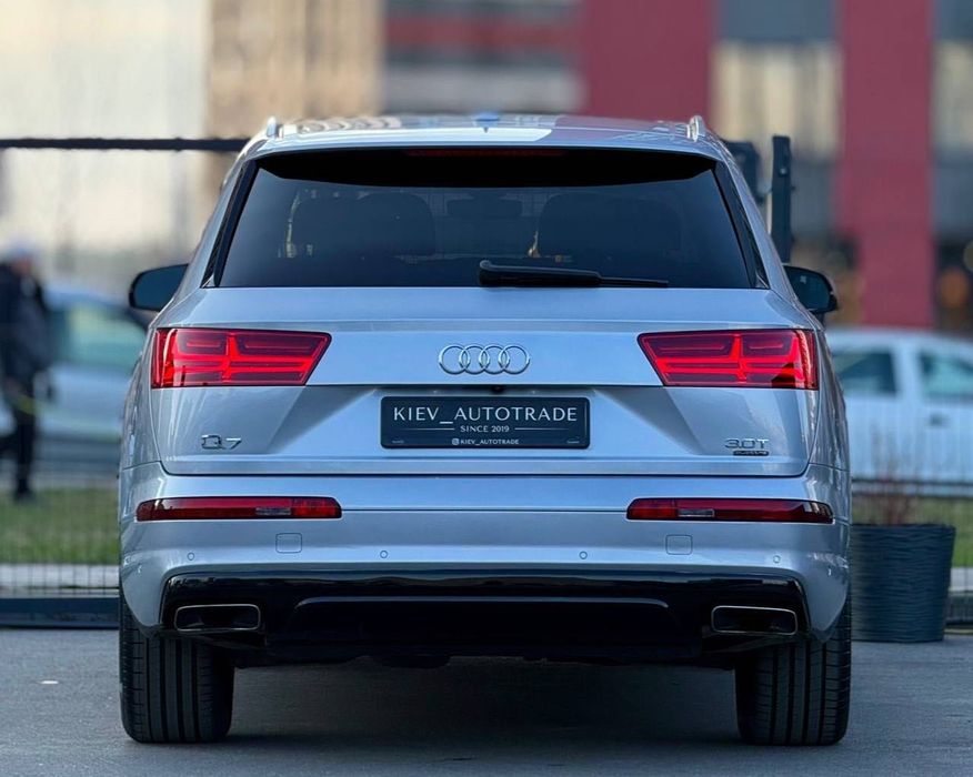 Audi Q7 Premium Plus