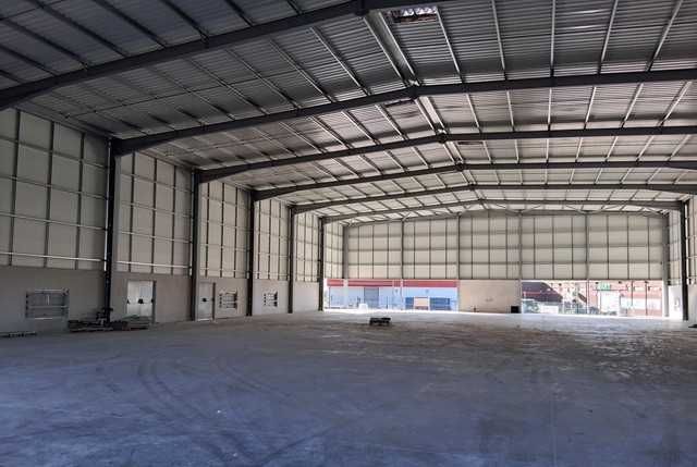 Lojas na zona comercial do Montijo