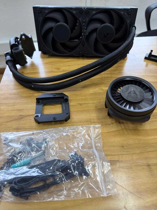 Water Cooler CPU Arctic Liquid Freezer III Pro 240 Preto