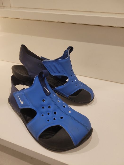 Sandałki Nike rozmiar 27. Sunray Protect 2