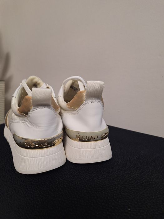 Adidasy Michael Kors . Roz około 35