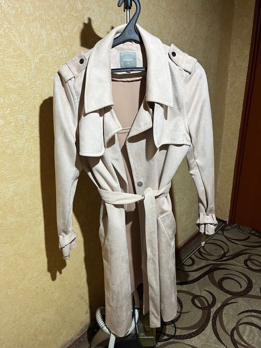 Брендовий тренч Next