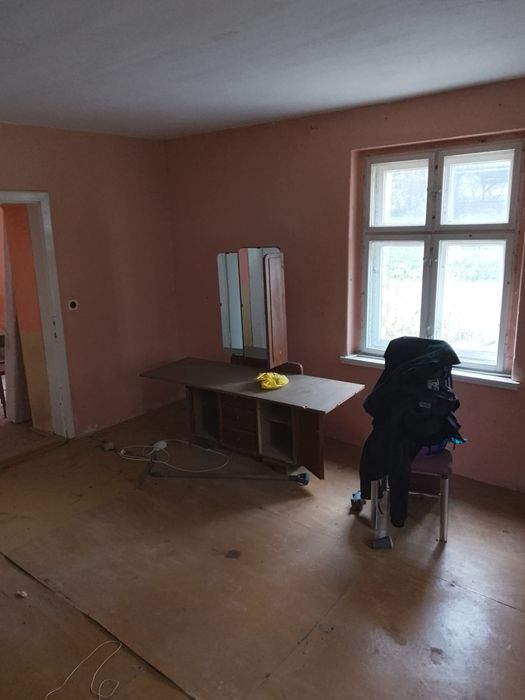Dom na sprzedaż w pięknej okolicy