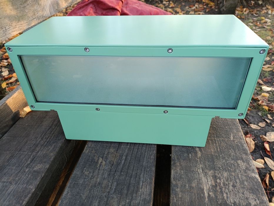 Ліхтар  фасадний