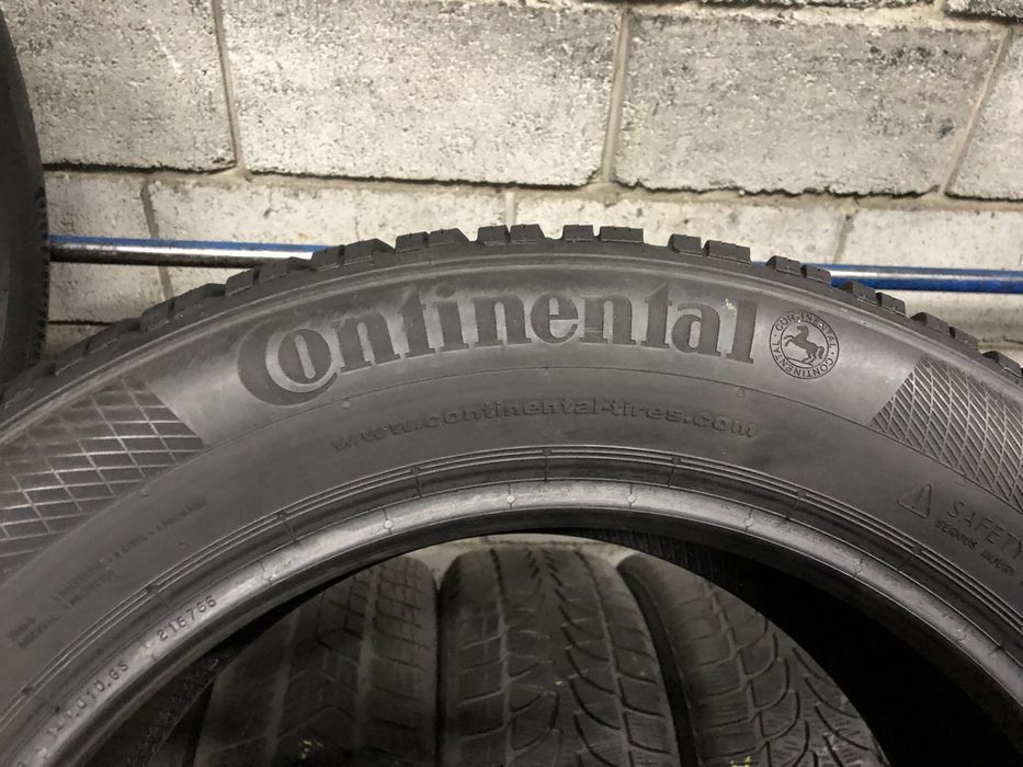 Зимові шини 205/55 R16 CONTINENTAL