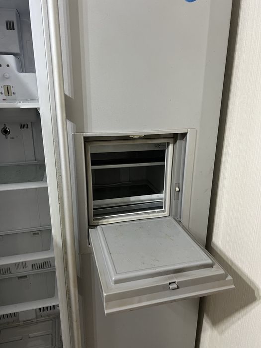 Холодильник samsung