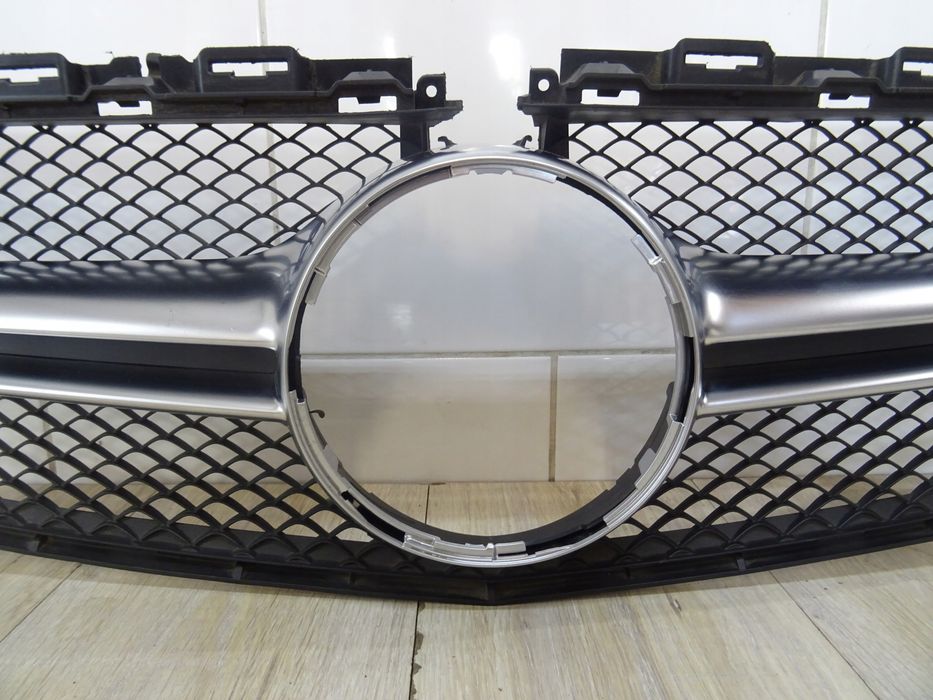 grill mercedes w205 c-klasa c 6.3 amg a2058880523s llu