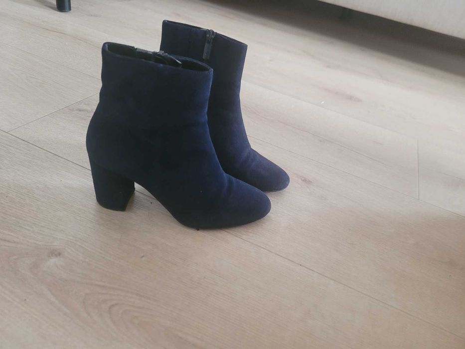 Botki zamszowe granatowe