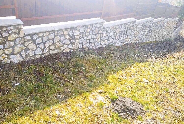 Мурування заборів з білого каменю/ Мулярка паркан, огорожа, забор