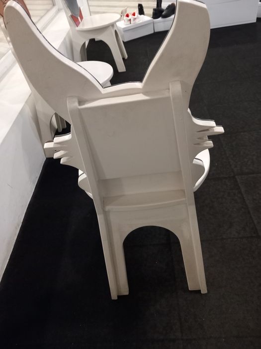 Cadeiras de criança  em madeira