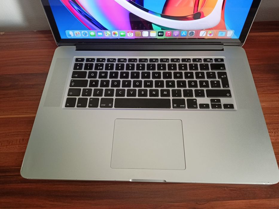 Apple Macbook PRO 1398 i7 
16/512GB