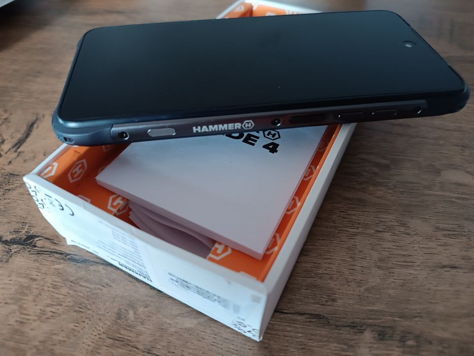 Smartfon Hammer Blade 4 telefon