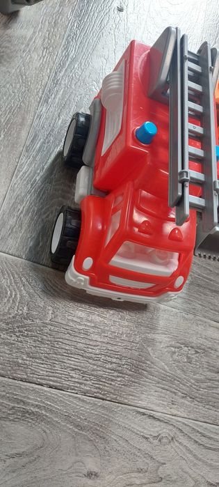 Дитячі машинки майже нові