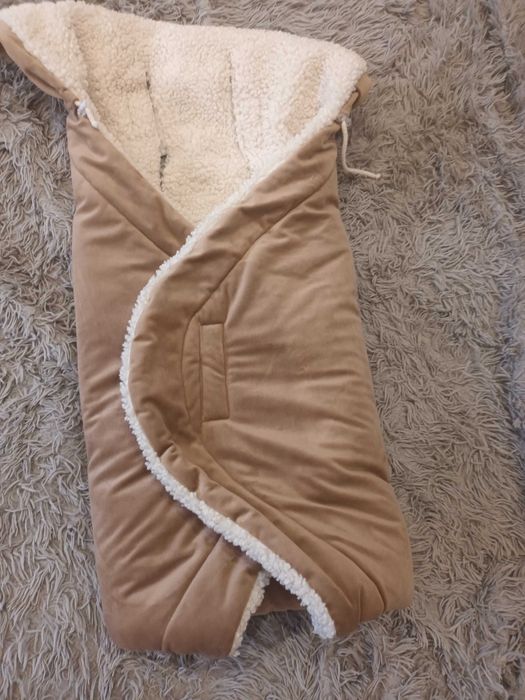 Otulacz do fotelika samochodowego – VELVET – beżowy, babyly