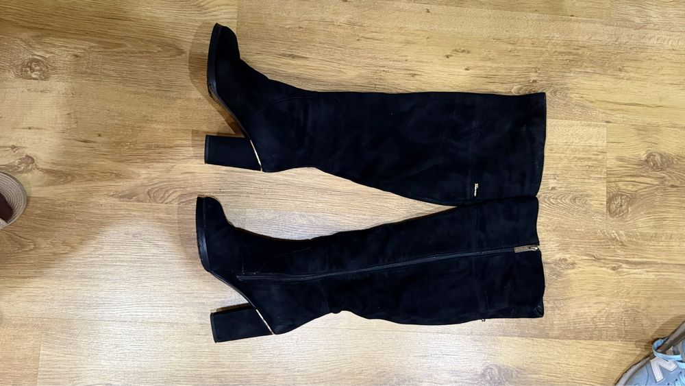 Сапоги 39 розмір, каблук 9 см