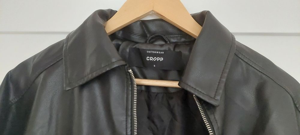 Kurtka damska z eko skóry