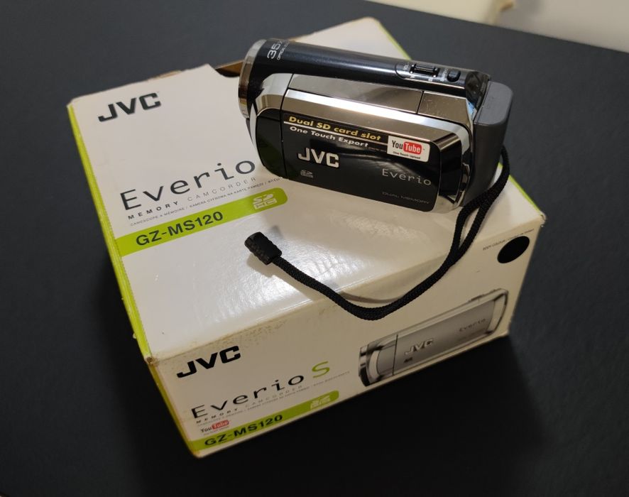 Камера JVC.      .