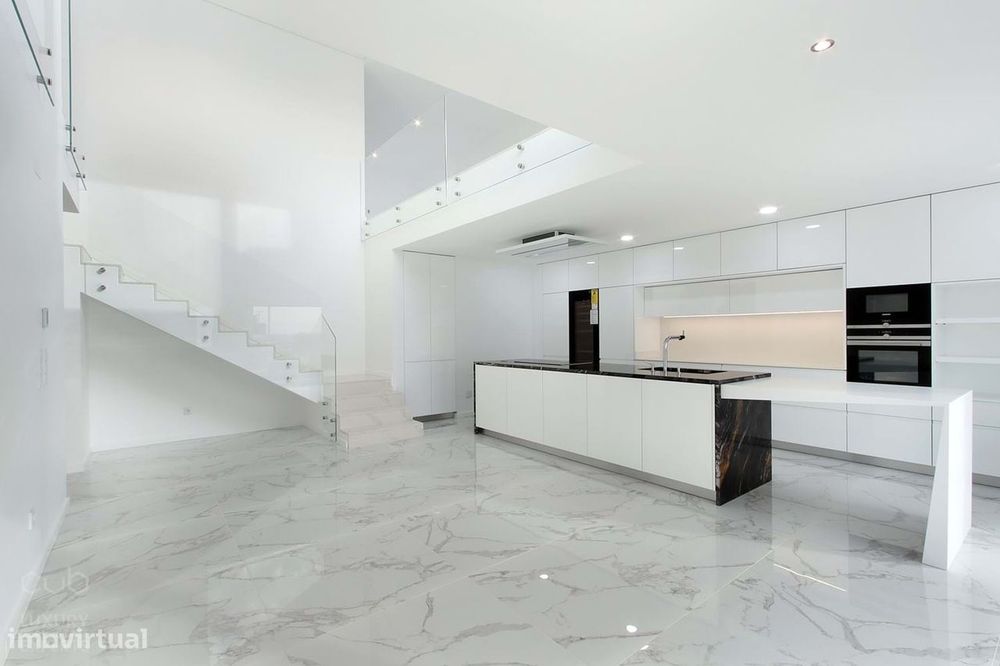 Apartamento T4+1 Duplex