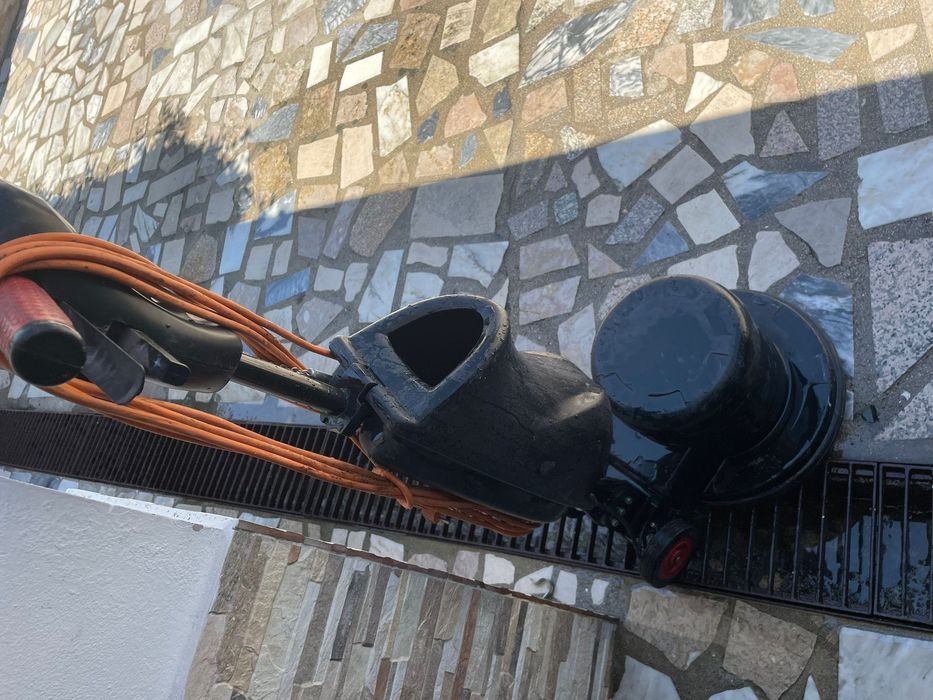 Auto-Lavadora Tennante T-300