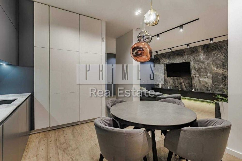 Продаж 3 кімнатної квартири 130м2 в ЖК "Новопечерські Липки", вул. А. Верхогляда,  17