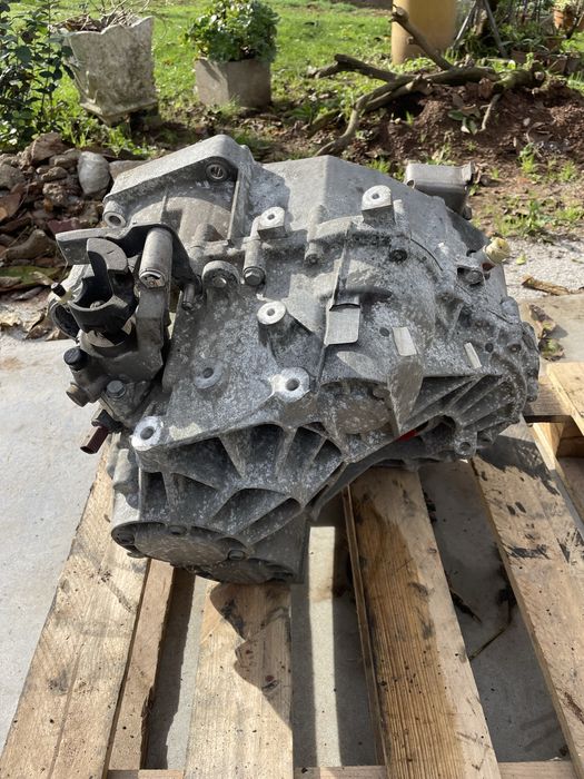 Volkswagen Crafter 2.0 TDI caixa velocidades