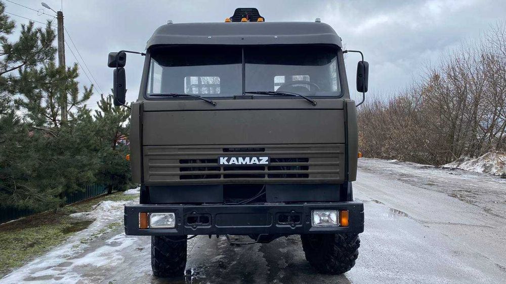 КАМАЗ 4310, лісовоз із маніпулятором