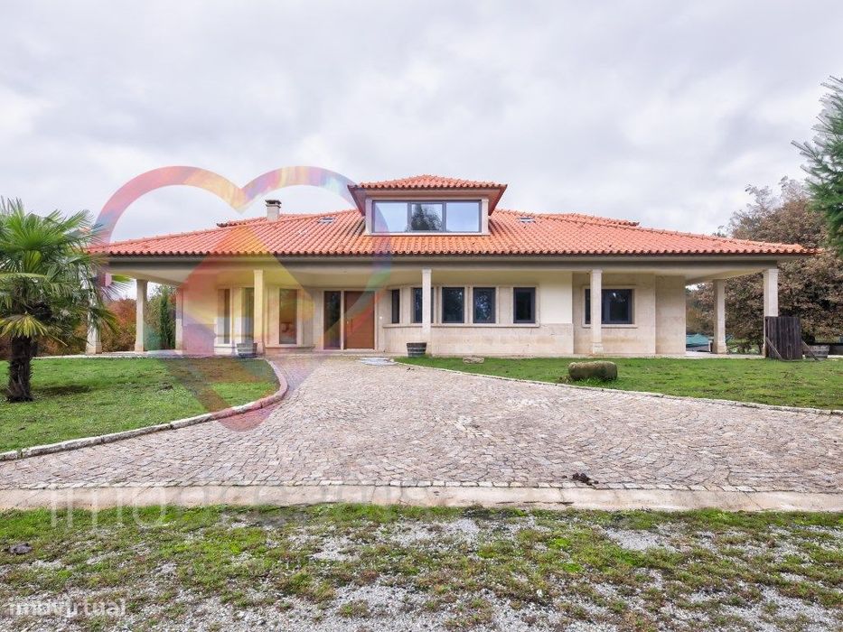 Quinta com Moradia T6 em Viseu