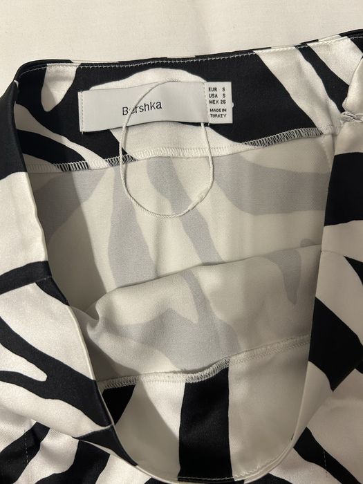 Saia de zebra acetinada